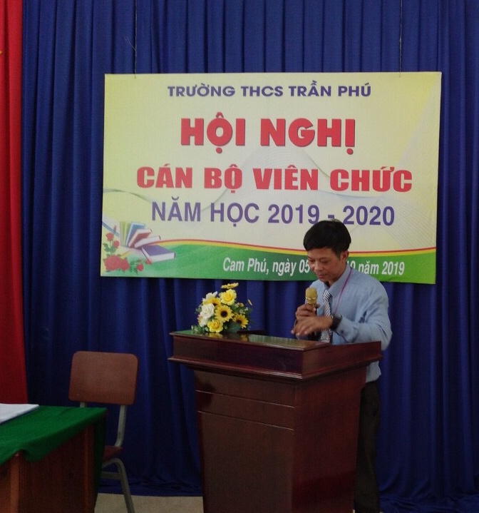 Trường THCS Trần Phú tổ chức thành công Hội nghị cán bộ, viên chức năm học 2019-2020
